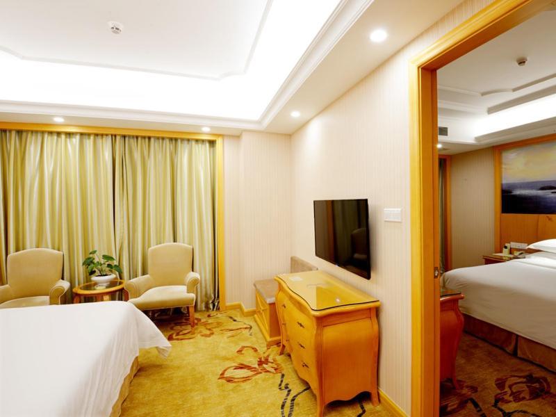 Vienna International Hotel Shenzhen Guangming Avenue Exterior photo