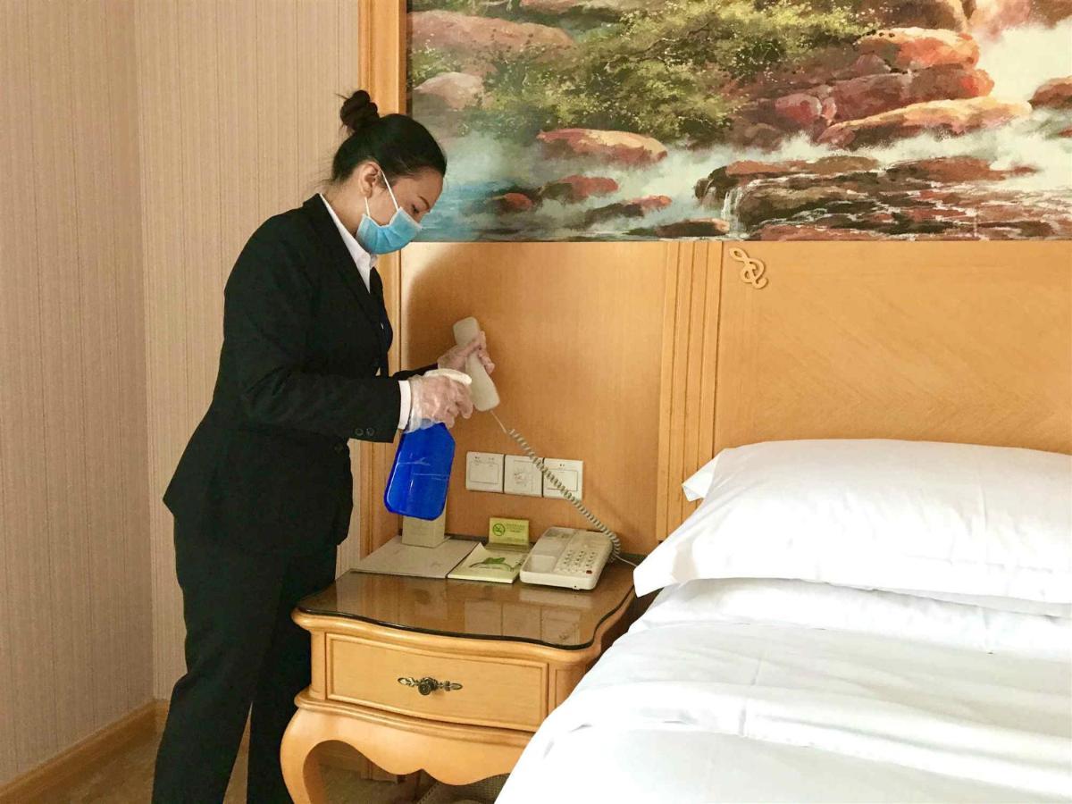 Vienna International Hotel Shenzhen Guangming Avenue Exterior photo